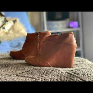 Rare. Smooth leather UGG wedge booties.